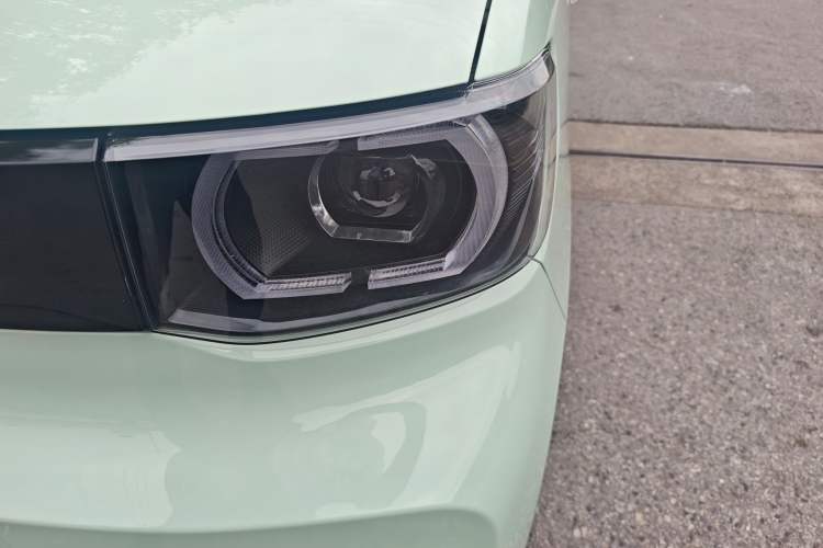 Used Wuling Hongguang MINIEV 2021 Macaron Premium Model – Lithium Iron Phosphate Left Front Headlight