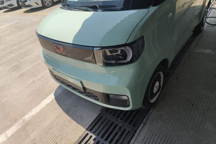 Used Wuling Hongguang MINIEV 2021 Macaron Premium Model – Lithium Iron Phosphate Left Front Headlight