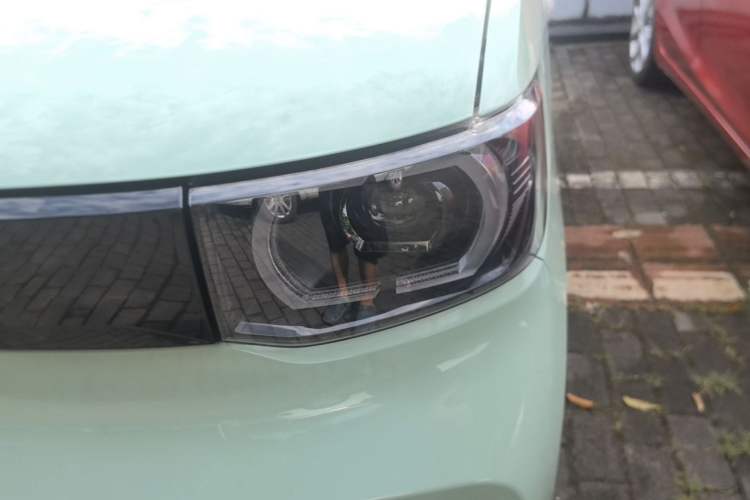 Used Wuling Hongguang MINIEV 2021 Macaron Premium Model – Lithium-NMC Left Front Headlight