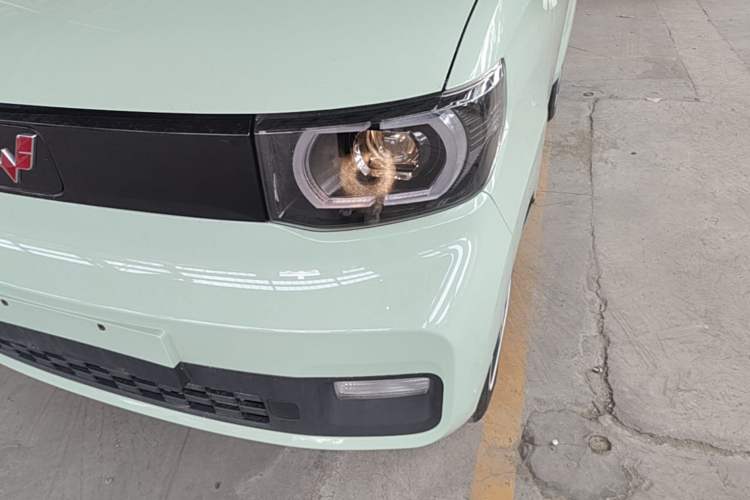 Used Wuling Hongguang MINIEV 2021 Macaron Fashion Model Lithium Iron Phosphate Left Front Headlight