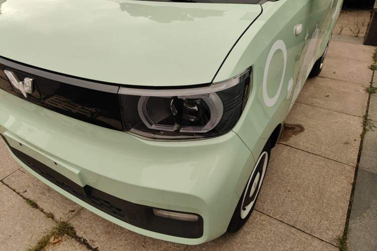 Used Wuling Hongguang MINIEV 2021 Macaron Premium Model – Lithium Iron Phosphate Left Front Headlight