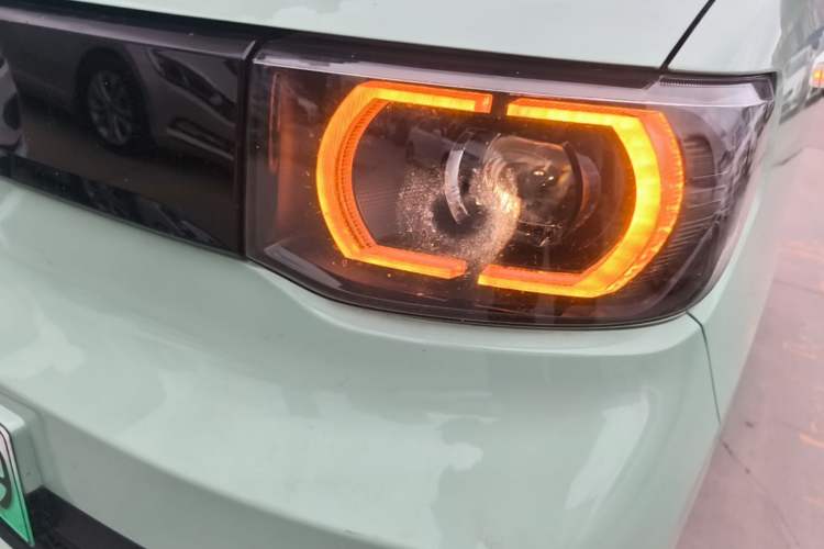 Used Wuling Hongguang MINIEV 2021 Macaron Premium Model – Lithium Iron Phosphate Left Front Headlight
