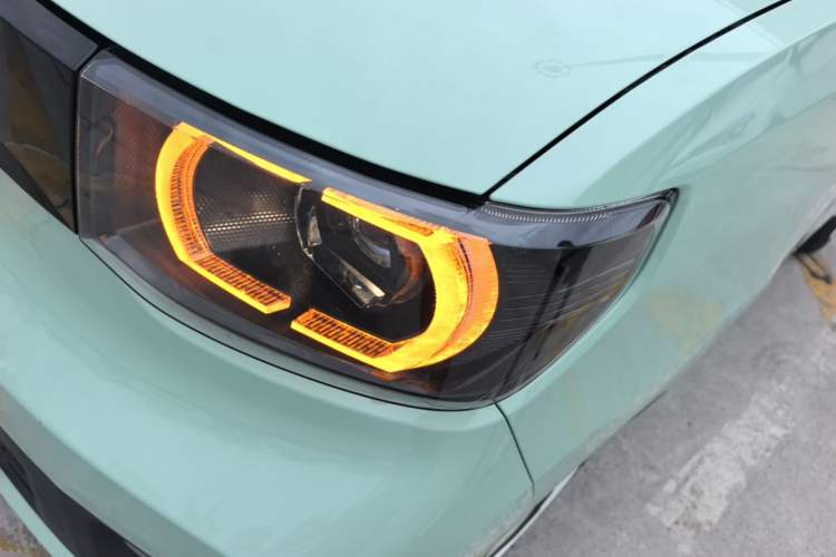 Used Wuling Hongguang MINIEV 2021 Macaron Fashion Model Lithium Iron Phosphate Left Front Headlight