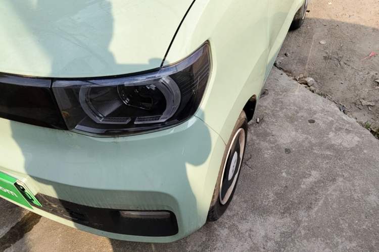 Used Wuling Hongguang MINIEV 2021 Macaron Fashion Model Lithium Iron Phosphate Left Front Headlight