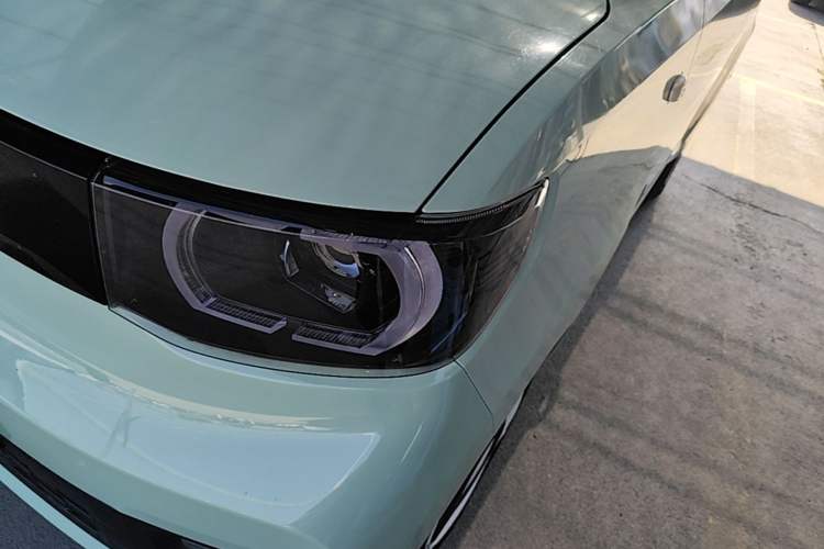 Used Wuling Hongguang MINIEV 2021 Macaron Fashion Model Lithium Iron Phosphate Left Front Headlight