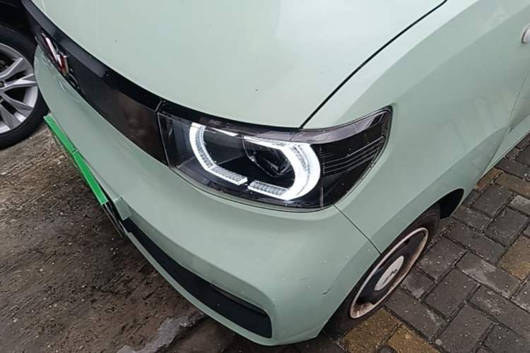 Used Wuling Hongguang MINIEV 2021 Macaron Fashion Model Lithium Iron Phosphate Left Front Headlight