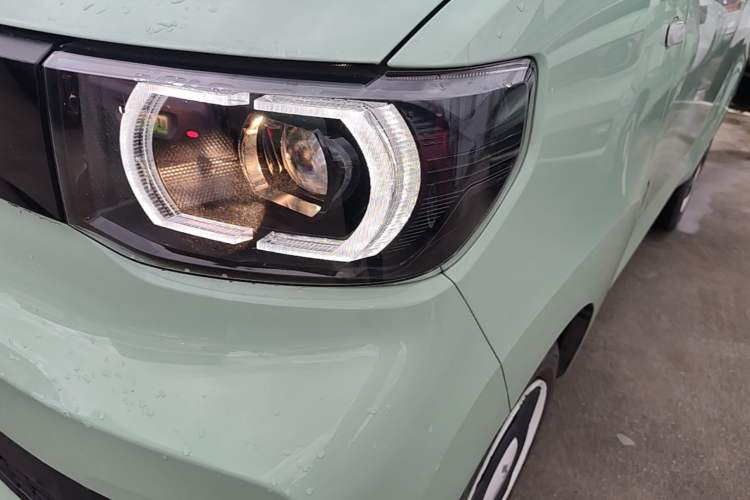 Used Wuling Hongguang MINIEV 2021 Macaron Fashion Model Lithium Iron Phosphate Left Front Headlight