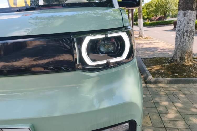 Used Wuling Hongguang MINIEV 2021 Macaron Premium Model – Lithium Iron Phosphate Left Front Headlight