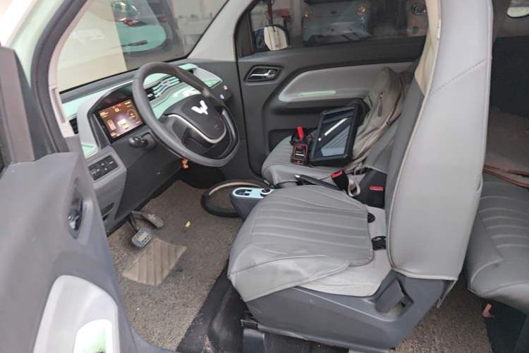 Used Wuling Hongguang MINIEV 2021 Macaron Fashion Model Lithium Iron Phosphate Left Front Seat