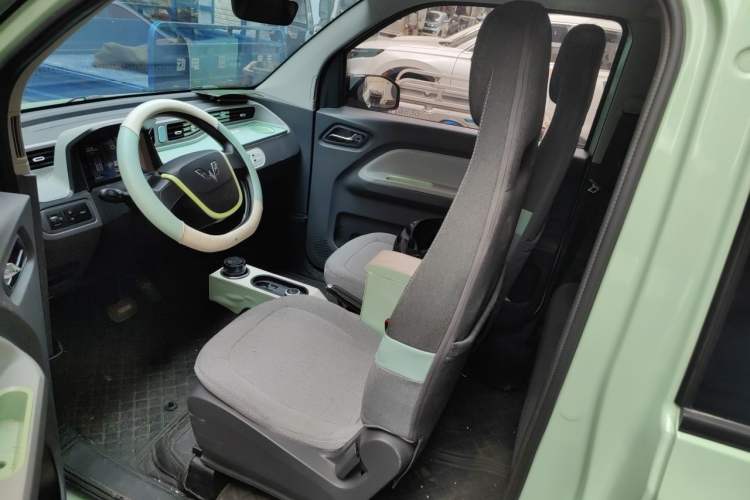 Used Wuling Hongguang MINIEV 2021 Macaron Fashion Model Lithium Iron Phosphate Left Front Seat