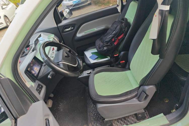 Used Wuling Hongguang MINIEV 2021 Macaron Fashion Edition Lithium-Ion Battery Left Front Seat