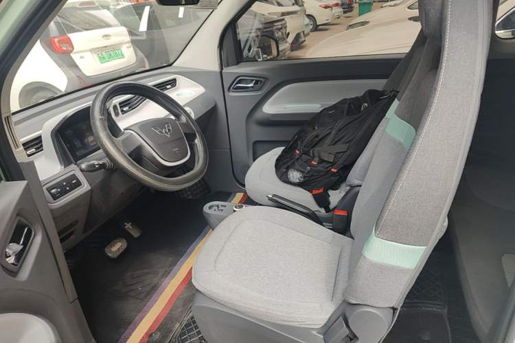 Used Wuling Hongguang MINIEV 2021 Macaron Premium Model – Lithium Iron Phosphate Left Front Seat
