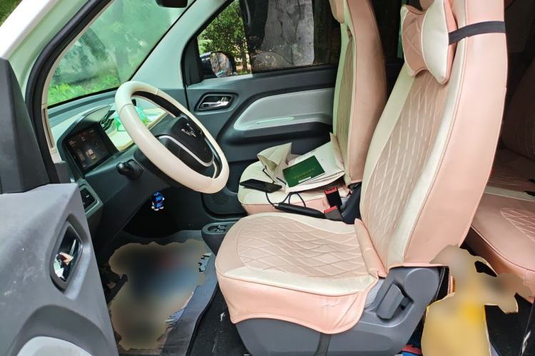 Used Wuling Hongguang MINIEV 2021 Macaron Premium Model – Lithium Iron Phosphate Left Front Seat