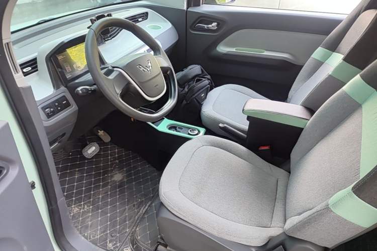 Used Wuling Hongguang MINIEV 2021 Macaron Fashion Model Lithium Iron Phosphate Left Front Seat