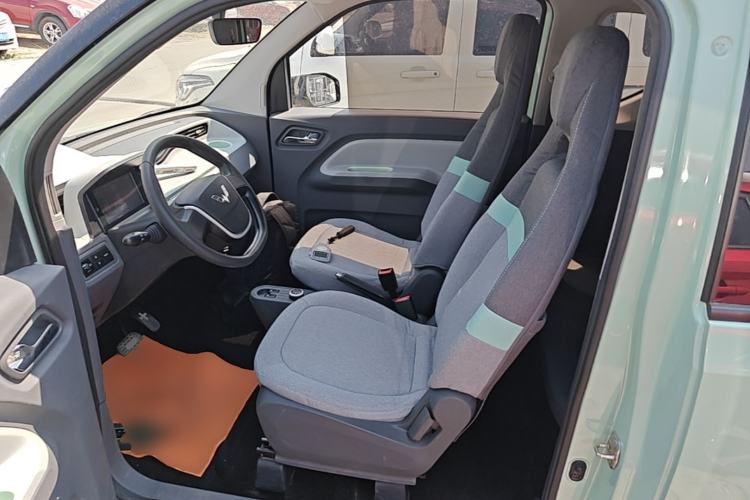 Used Wuling Hongguang MINIEV 2021 Macaron Fashion Model Lithium Iron Phosphate Left Front Seat