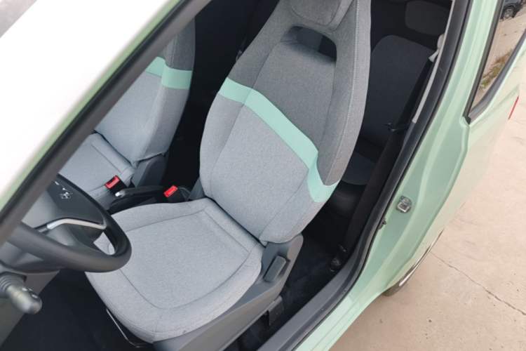 Used Wuling Hongguang MINIEV 2021 Macaron Premium Model – Lithium Iron Phosphate Left Front Seat