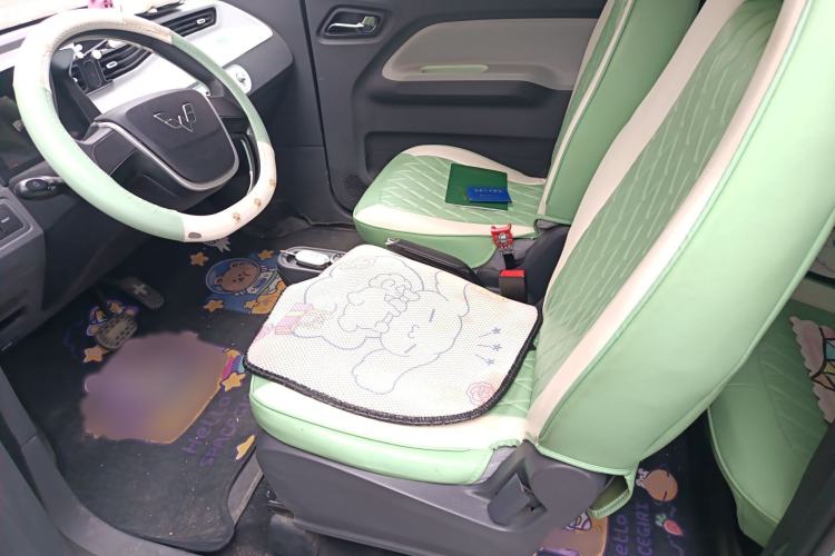 Used Wuling Hongguang MINIEV 2021 Macaron Premium Model – Lithium Iron Phosphate Left Front Seat