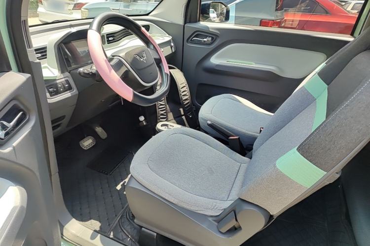 Used Wuling Hongguang MINIEV 2021 Macaron Fashion Model Lithium Iron Phosphate Left Front Seat