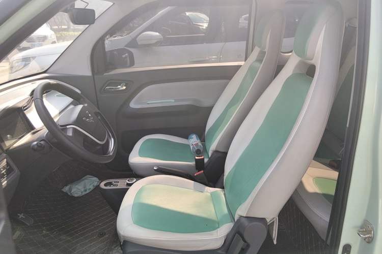 Used Wuling Hongguang MINIEV 2021 Macaron Premium Model – Lithium Iron Phosphate Left Front Seat