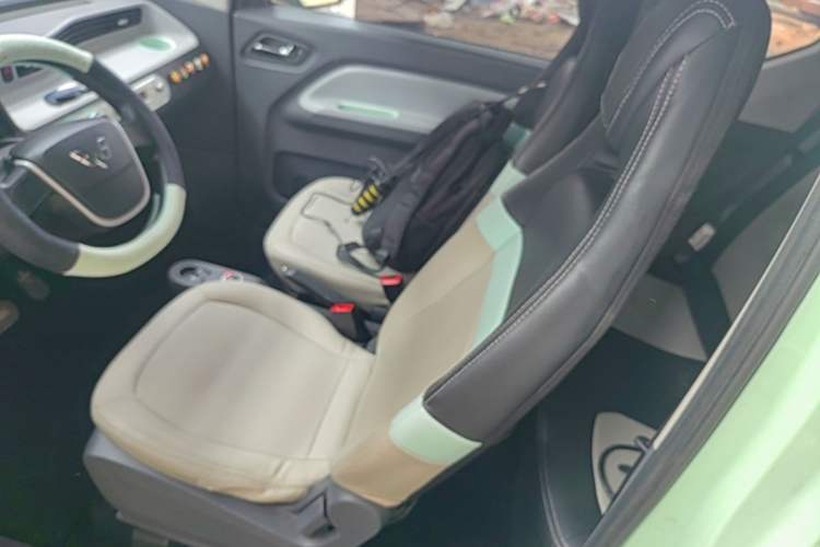Used Wuling Hongguang MINIEV 2021 Macaron Premium Model – Lithium Iron Phosphate Left Front Seat