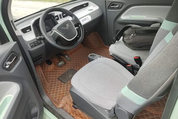 Used Wuling Hongguang MINIEV 2021 Macaron Fashion Model Lithium Iron Phosphate Left Front Seat