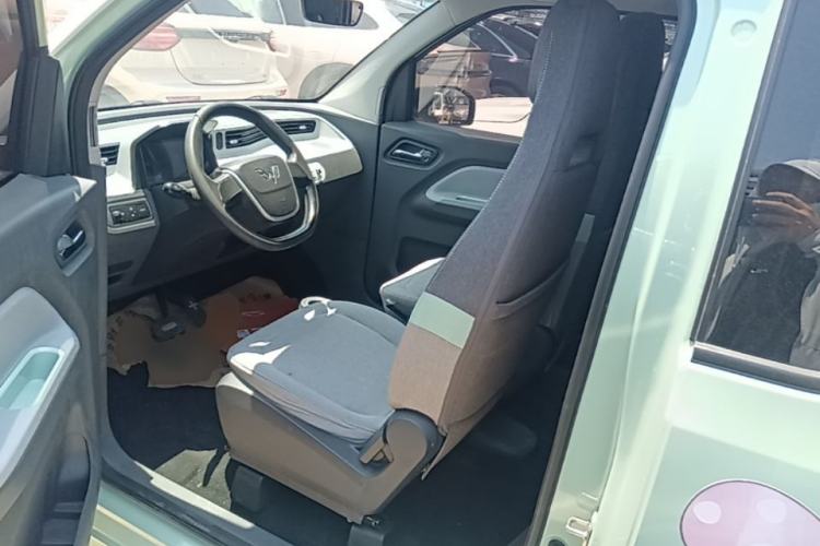 Used Wuling Hongguang MINIEV 2021 Macaron Fashion Model Lithium Iron Phosphate Left Front Seat