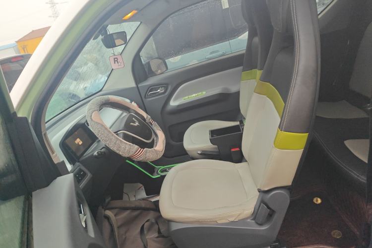 Used Wuling Hongguang MINIEV 2021 Macaron Sandwich Model 120 km Lithium Iron Phosphate Left Front Seat