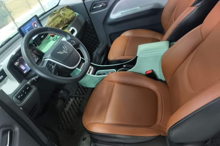 Used Wuling Hongguang MINIEV 2021 Macaron Premium Model – Lithium Iron Phosphate Left Front Seat