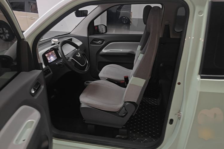 Used Wuling Hongguang MINIEV 2021 Macaron Premium Model – Lithium Iron Phosphate Left Front Seat