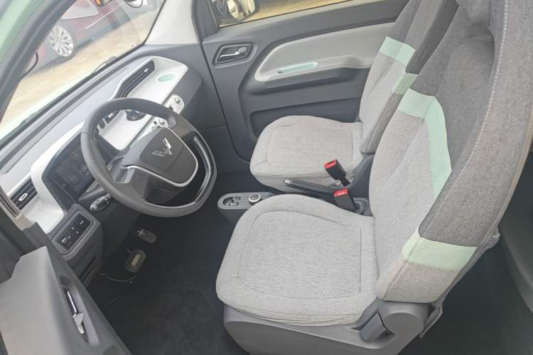 Used Wuling Hongguang MINIEV 2021 Macaron Premium Model – Lithium Iron Phosphate Left Front Seat