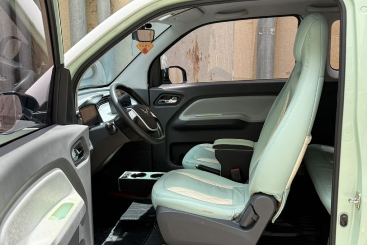 Used Wuling Hongguang MINIEV 2021 Macaron Fashion Model Lithium Iron Phosphate Left Front Seat
