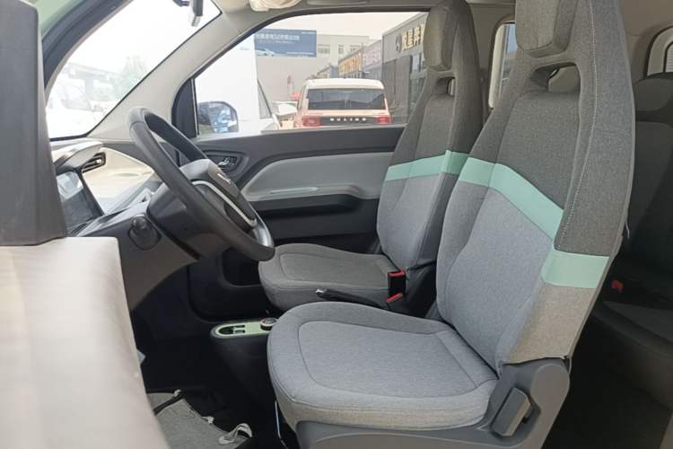 Used Wuling Hongguang MINIEV 2021 Macaron Fashion Model Lithium Iron Phosphate Left Front Seat