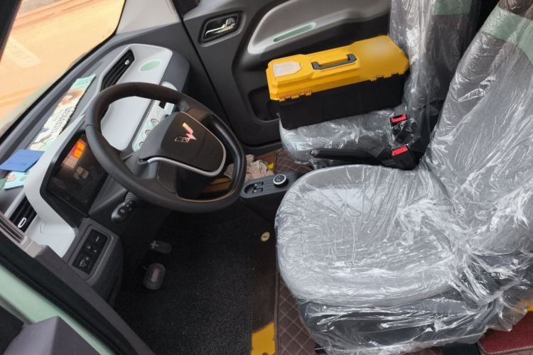 Used Wuling Hongguang MINIEV 2021 Macaron Fashion Model Lithium Iron Phosphate Left Front Seat
