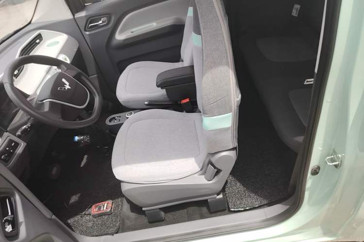 Used Wuling Hongguang MINIEV 2021 Macaron Premium Model – Lithium Iron Phosphate Left Front Seat