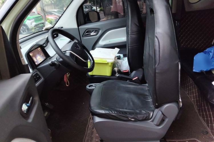 Used Wuling Hongguang MINIEV 2021 Macaron Fashion Model Lithium Iron Phosphate Left Front Seat