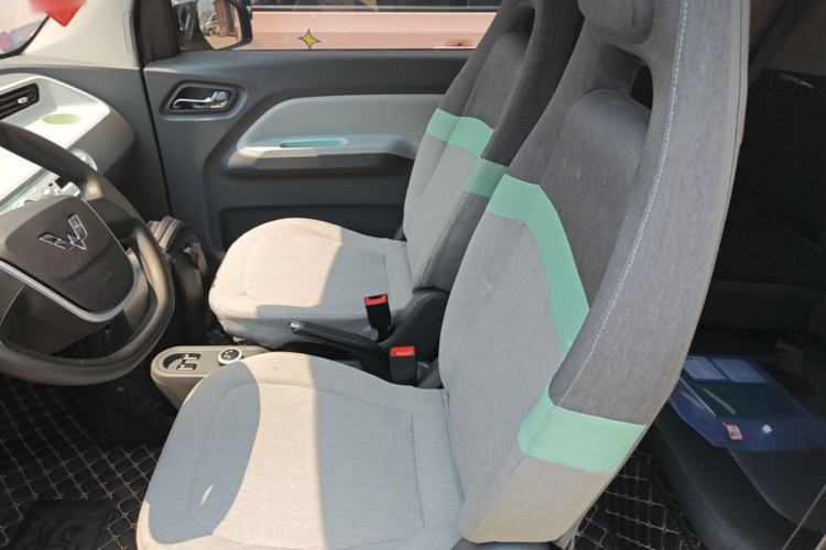 Used Wuling Hongguang MINIEV 2021 Macaron Fashion Model Lithium Iron Phosphate Left Front Seat