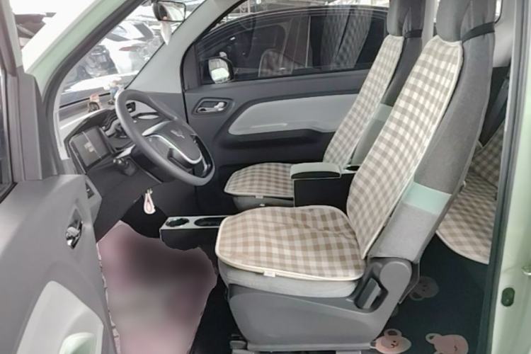 Used Wuling Hongguang MINIEV 2021 Macaron Premium Model – Lithium Iron Phosphate Left Front Seat