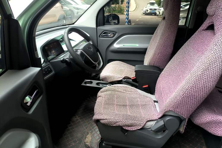 Used Wuling Hongguang MINIEV 2021 Macaron Premium Model – Lithium Iron Phosphate Left Front Seat