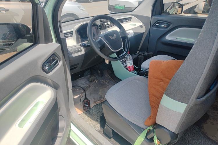 Used Wuling Hongguang MINIEV 2021 Macaron Premium Model – Lithium Iron Phosphate Left Front Seat