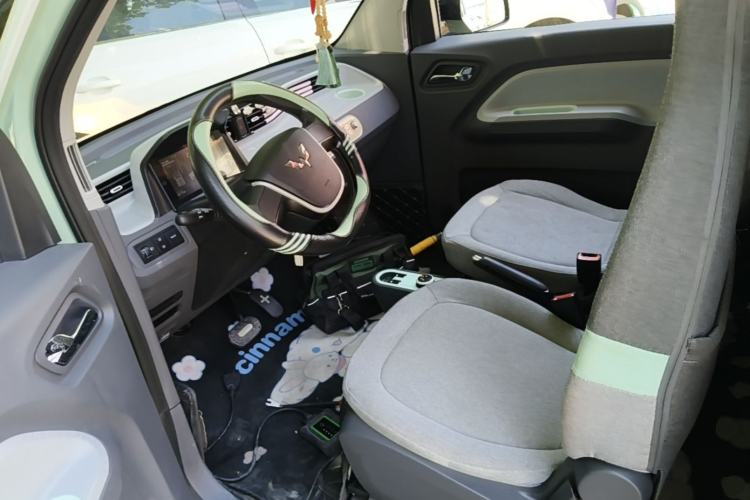 Used Wuling Hongguang MINIEV 2021 Macaron Premium Model – Lithium Iron Phosphate Left Front Seat