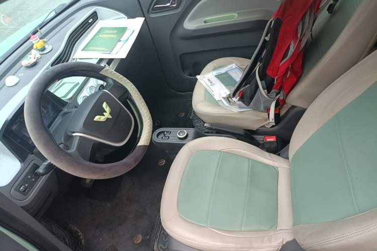 Used Wuling Hongguang MINIEV 2021 Macaron Premium Model – Lithium Iron Phosphate Left Front Seat