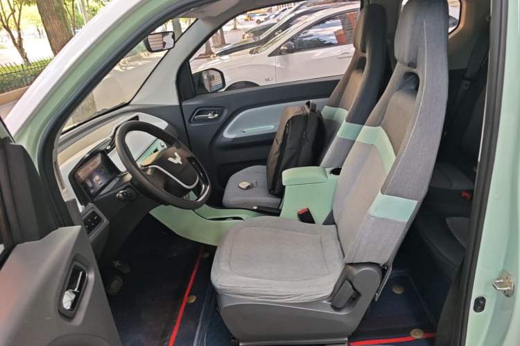 Used Wuling Hongguang MINIEV 2021 Macaron Fashion Model Lithium Iron Phosphate Left Front Seat