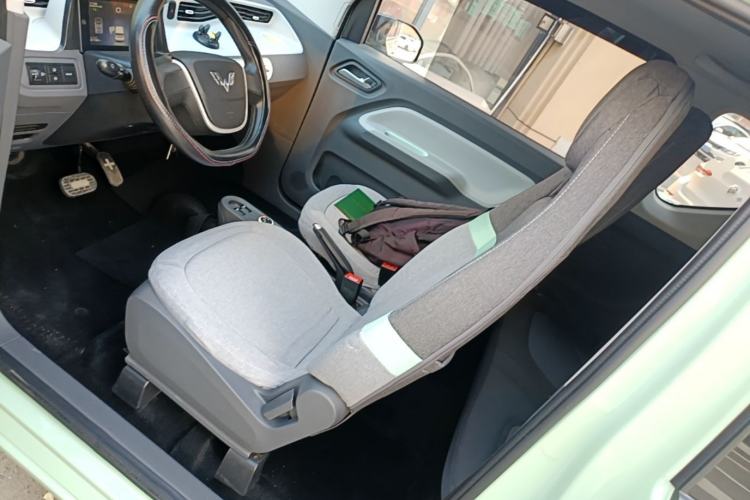 Used Wuling Hongguang MINIEV 2021 Macaron Premium Model – Lithium Iron Phosphate Left Front Seat