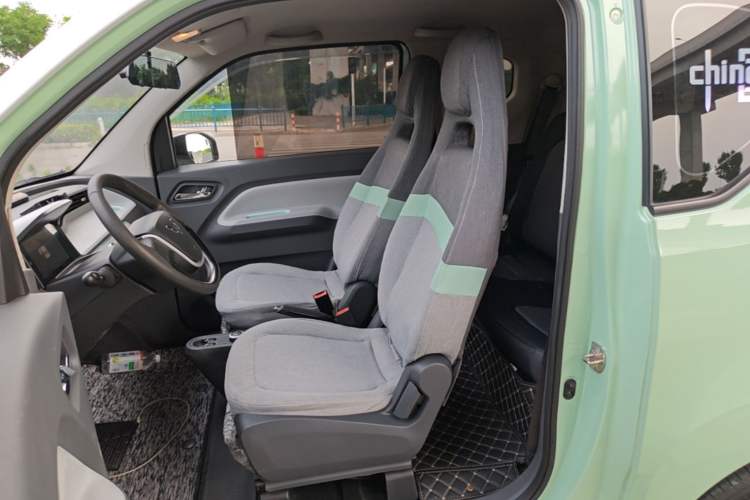 Used Wuling Hongguang MINIEV 2021 Macaron Fashion Model Lithium Iron Phosphate Left Front Seat