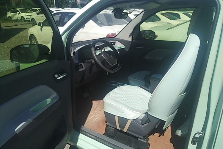 Used Wuling Hongguang MINIEV 2021 Macaron Premium Model – Lithium Iron Phosphate Left Front Seat