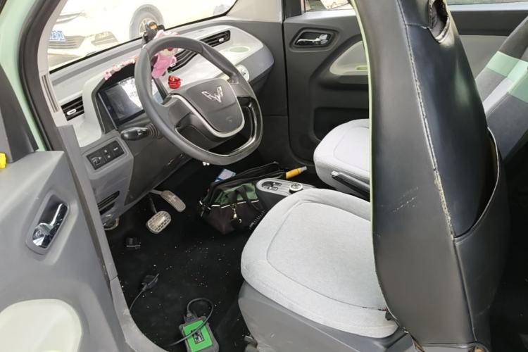 Used Wuling Hongguang MINIEV 2021 Macaron Premium Model – Lithium Iron Phosphate Left Front Seat