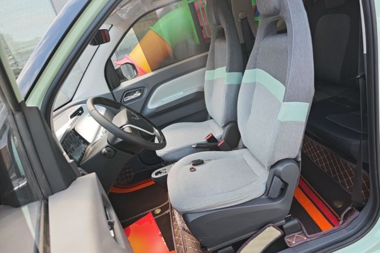 Used Wuling Hongguang MINIEV 2021 Macaron Fashion Model Lithium Iron Phosphate Left Front Seat