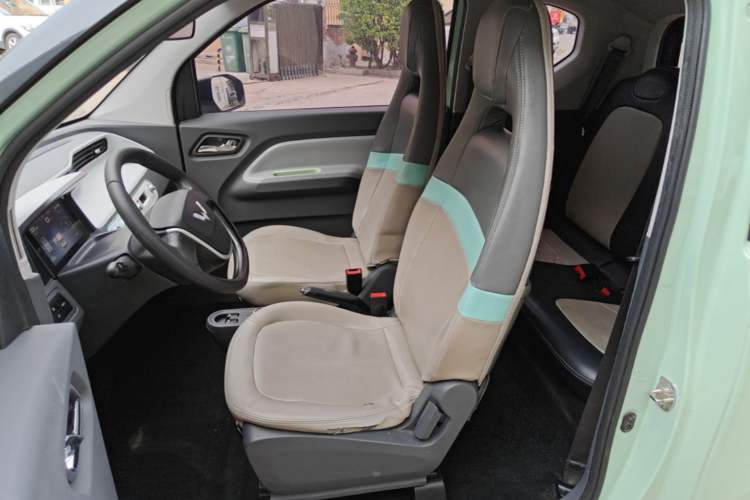 Used Wuling Hongguang MINIEV 2021 Macaron Fashion Model Lithium Iron Phosphate Left Front Seat