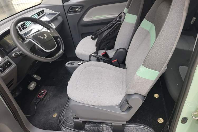 Used Wuling Hongguang MINIEV 2021 Macaron Premium Model – Lithium Iron Phosphate Left Front Seat