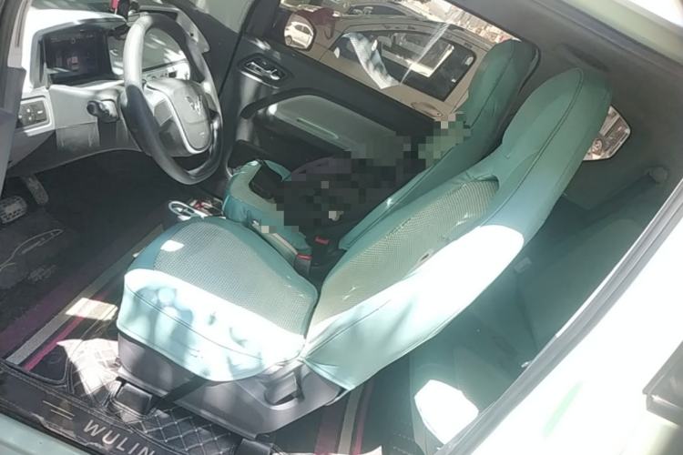 Used Wuling Hongguang MINIEV 2021 Macaron Premium Model – Lithium Iron Phosphate Left Front Seat